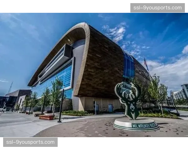 特写:雄鹿主场Fiserv Forum为听力障碍观众升级无障碍观赛服务 特写:雄鹿主场Fiserv Forum为听力障碍观众升级无障碍观赛服务